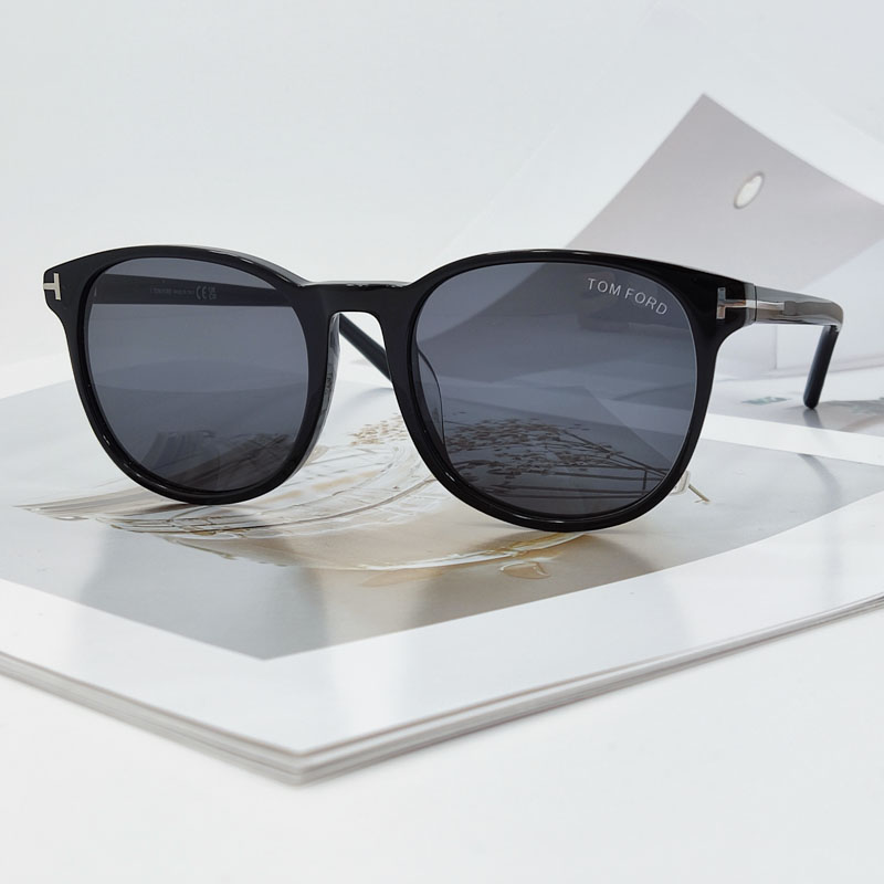 1448 - ���� TOM FORD �����