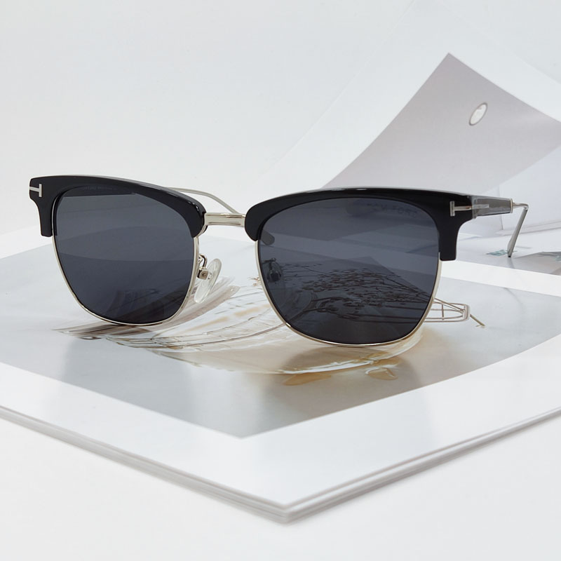1454 - ���� TOM FORD �����