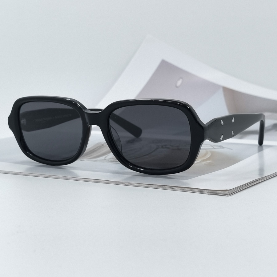 114 - ���� GENTLE MONSTER & MAISON MARGIELA �����
