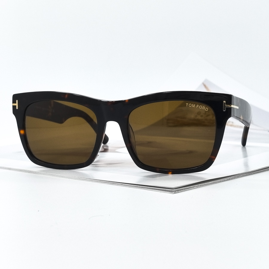 1687 - ���� TOM FORD �����