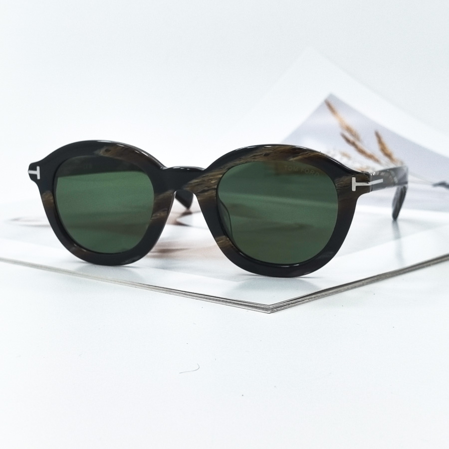 1699 - ���� TOM FORD �����