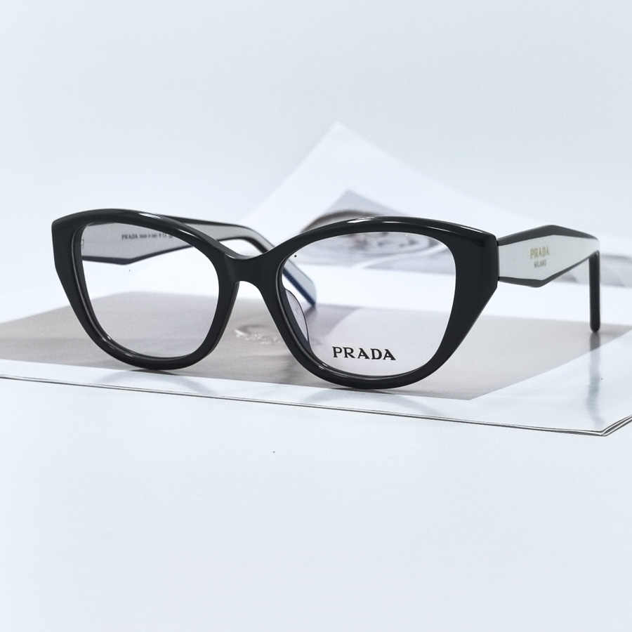 1745 - ���� PRADA �����