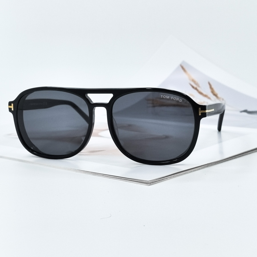 1769 - ���� TOM FORD �����