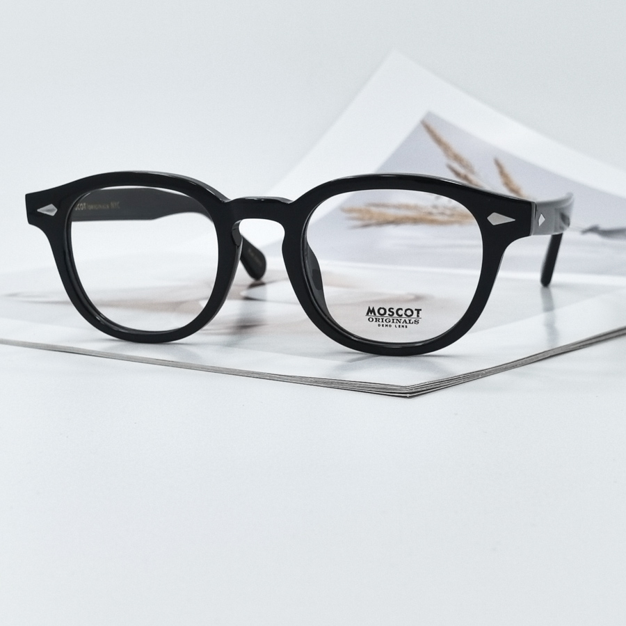 1786 - ���� MOSCOT �����