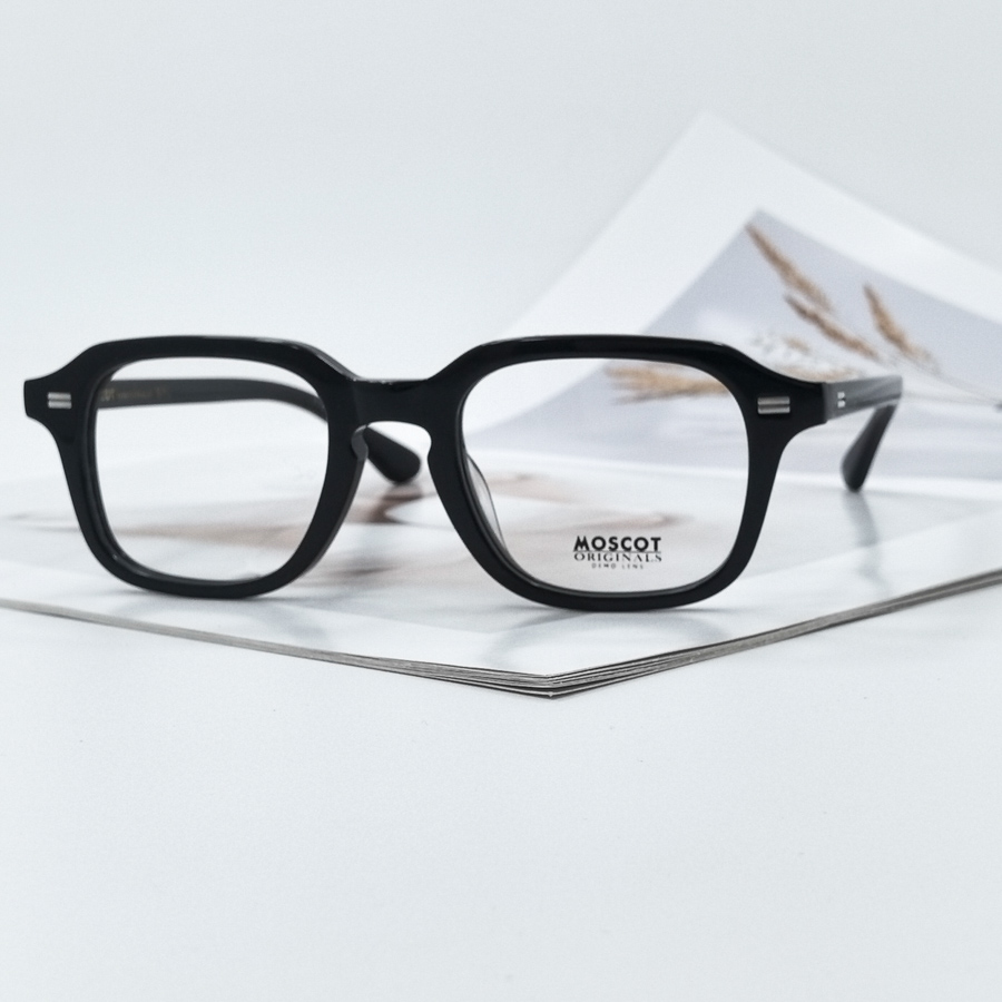 1794 - ���� MOSCOT �����